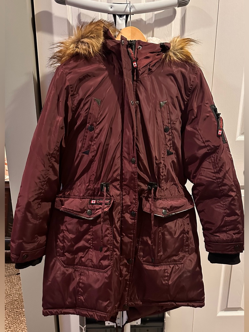 Maroon Insulated Hooded Puffer Coat with Faux-Fur Trim